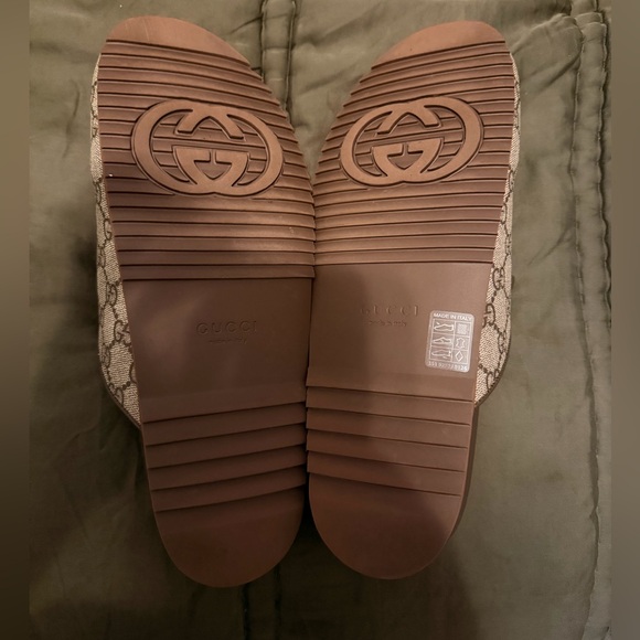 Gucci GG Supreme Horsebit Mules - Picture 4 of 7